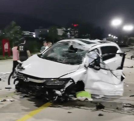 梅州车祸爆料新闻视频,视频揭露事故瞬间惨烈景象 第1张 梅州车祸爆料新闻视频,视频揭露事故瞬间惨烈景象 第1张